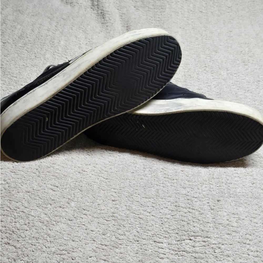 Golden Goose Black and White Sneakers with Star Design - Picture 7 of 9